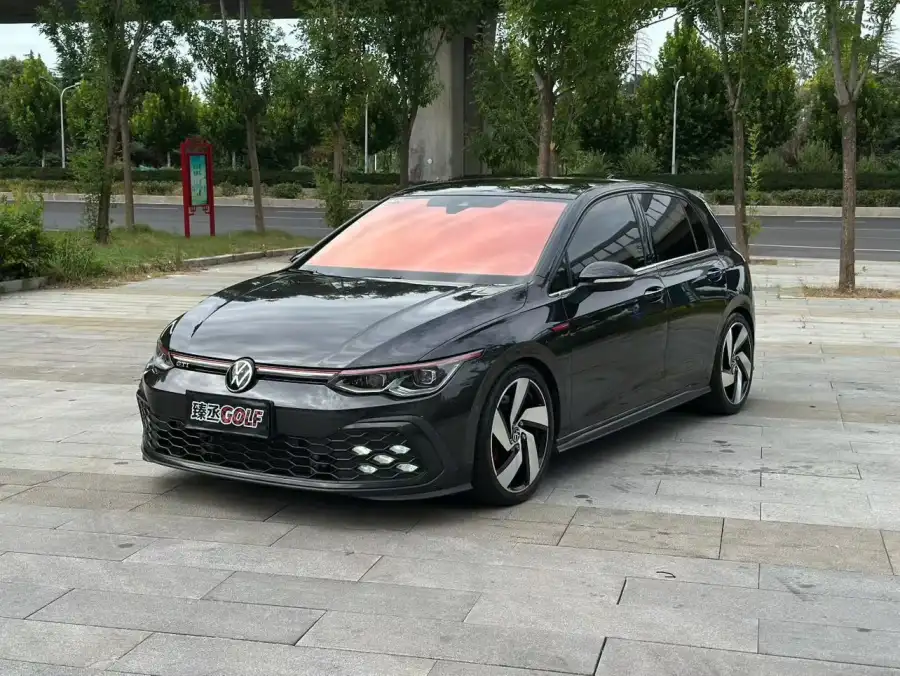 Volkswagen Golf GTI 380TSI DSG GTI