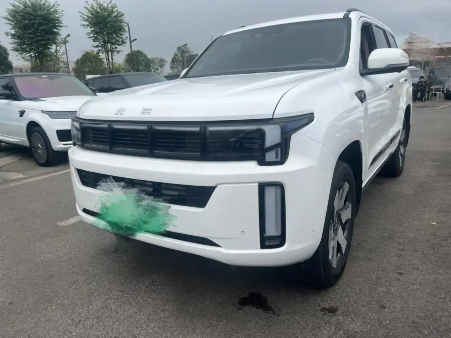 BAIC BJ BJ60 EREV 5 мест