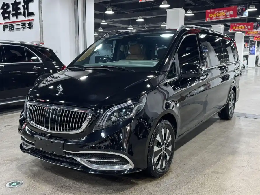 Mercedes-Benz Vito 2.0T 7 мест