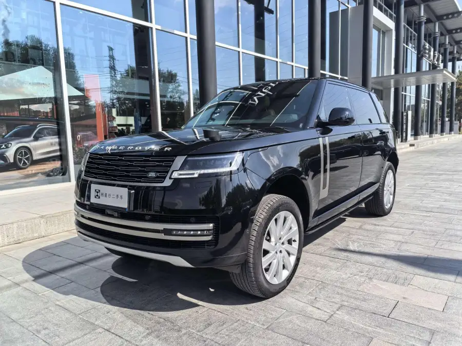 Land Rover Range Rover 3.0 L6 400PS 7 мест