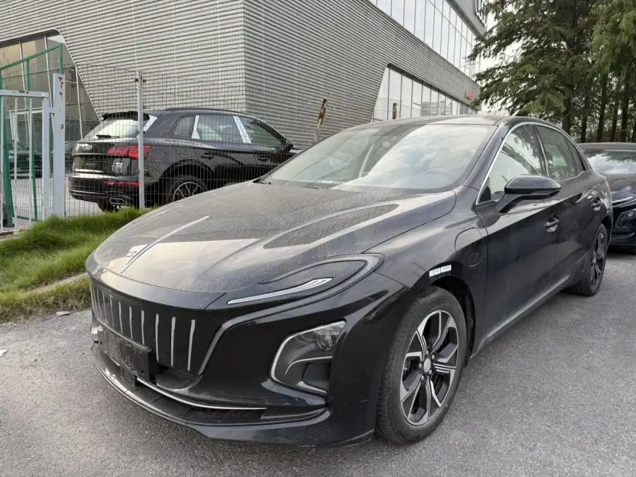 Hongqi E-QM5 450KM 100kW