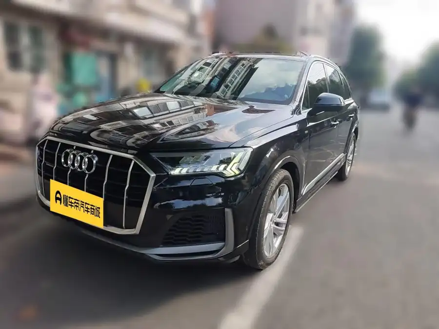Audi Q7 55 TFSI quattro S line Sport