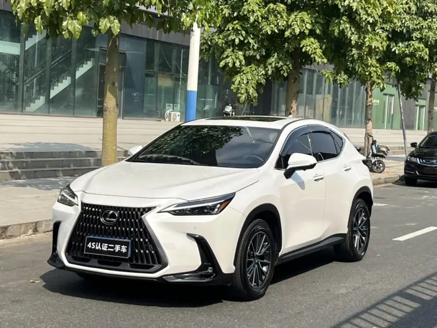 Lexus NX 350h 2WD