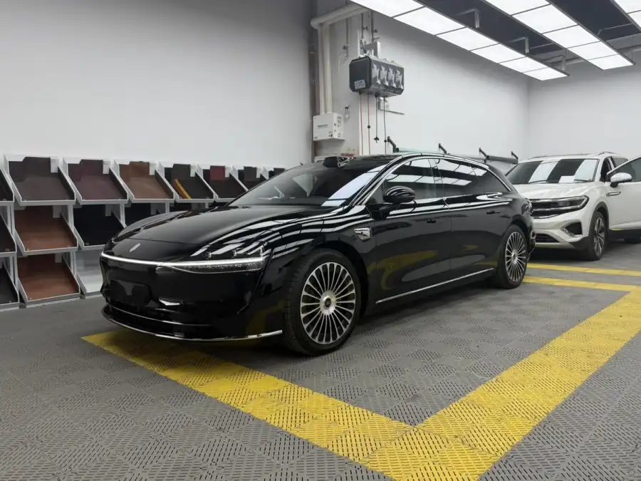 Stelato S9T Ultra RWD 53kWh