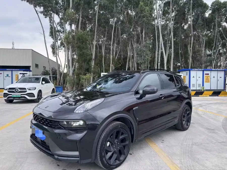 Lynk & Co 01 2.0TD 4WD
