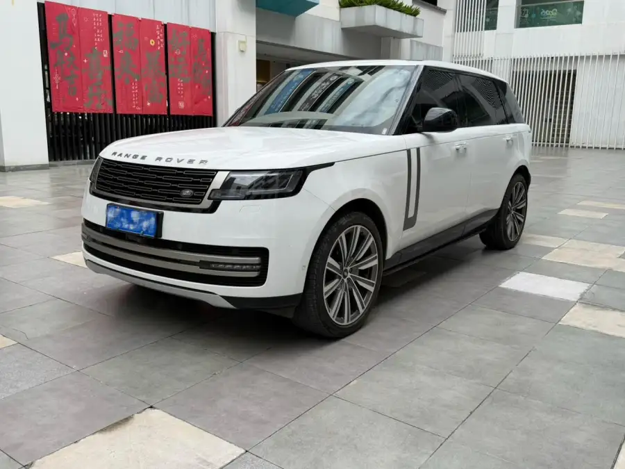 Land Rover Range Rover 3.0 L6 400PS 7 мест