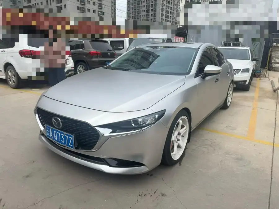 Mazda 3 Axela 2.0L