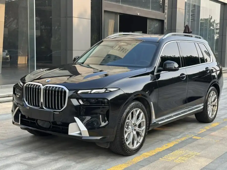 BMW X7 xDrive40i Lead 7 мест