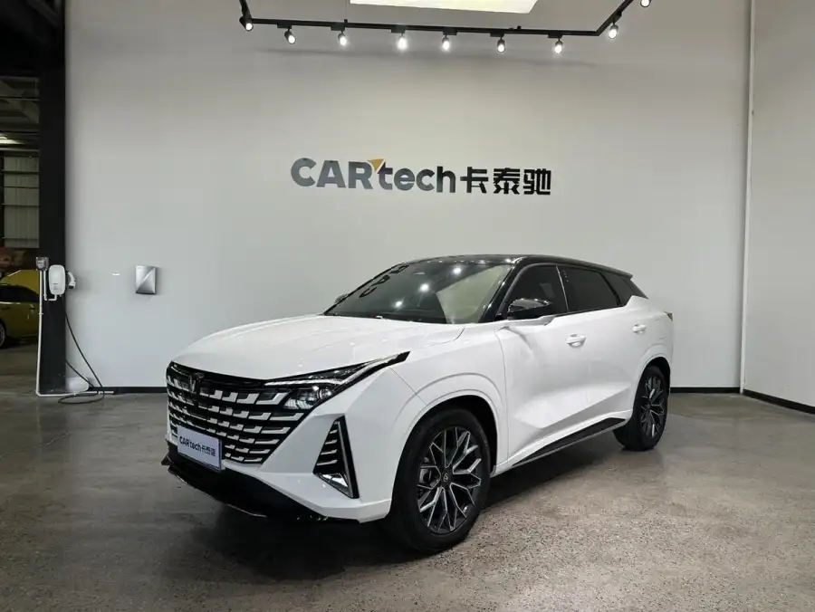 Changan UNI-Z 1.5T DCT Luxury