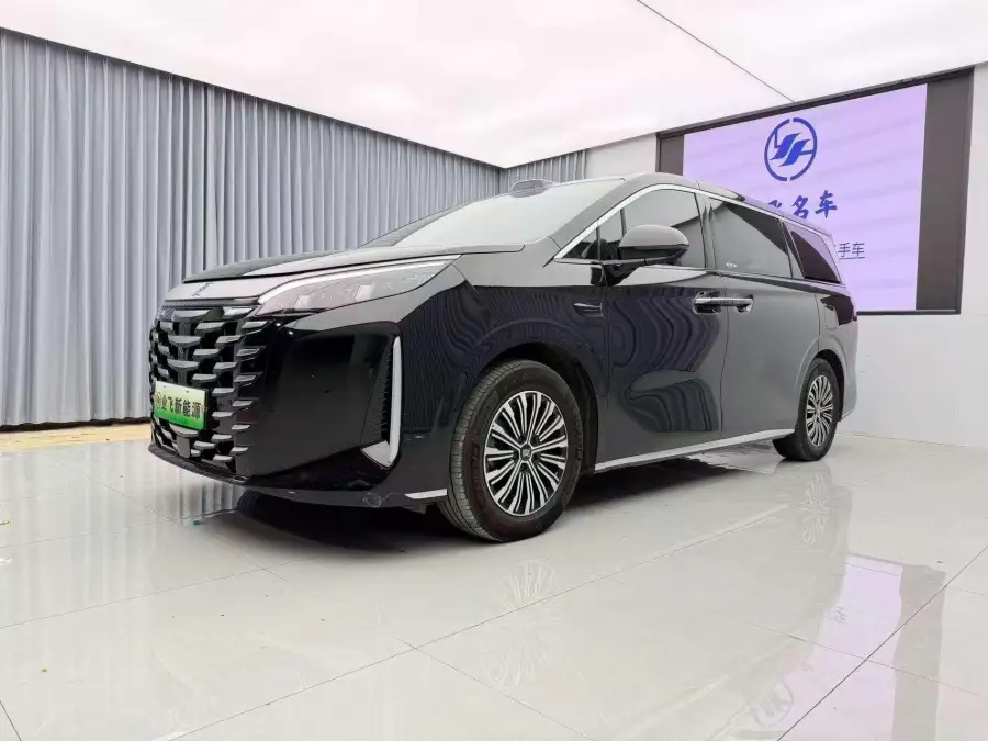 BYD Xia DM-i 218KM