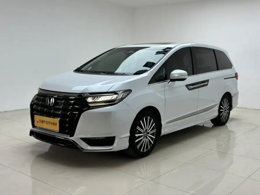 Honda Elysion 2.0L e:HEV Luxury
