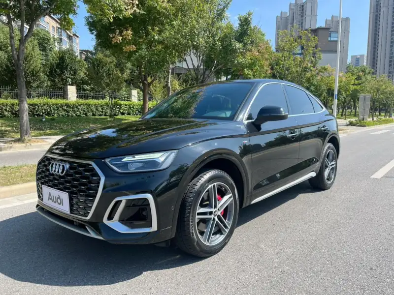 Audi Q5L Sportback 40 TFSI Style