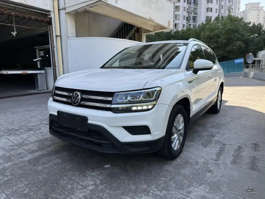 Volkswagen Tharu 280TSI 2WD