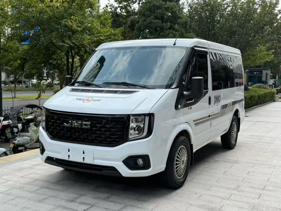 JMC Fushun 2.0T 7 мест