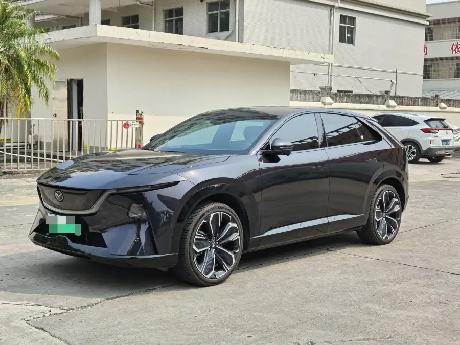 Mazda EZ-60 600 Max