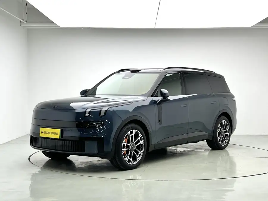 Lynk & Co 900 1.5T Ultra 6 мест