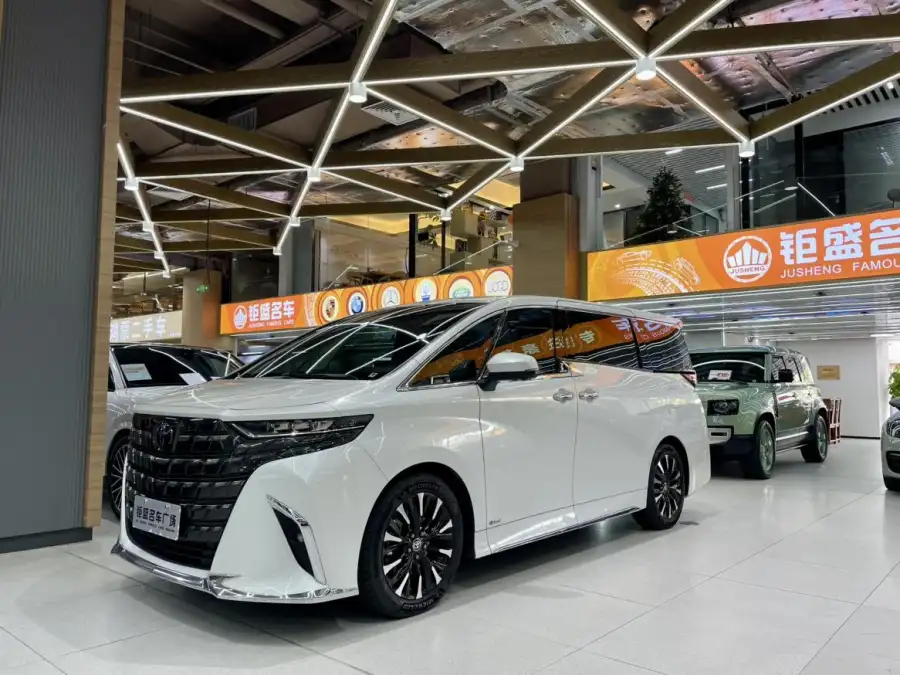 Toyota Alphard 2.5L 4WD