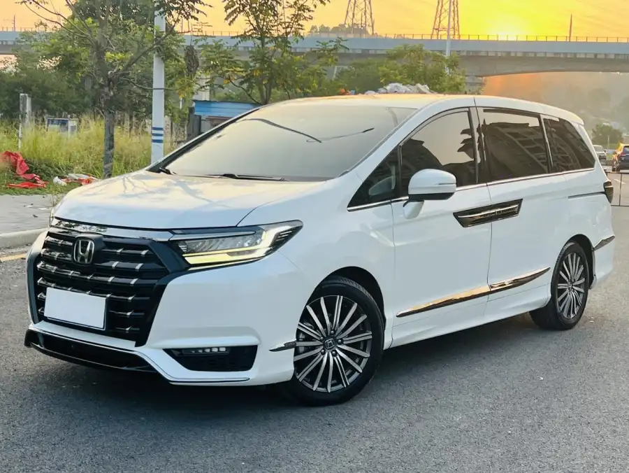 Honda Elysion 2.0L Luxury