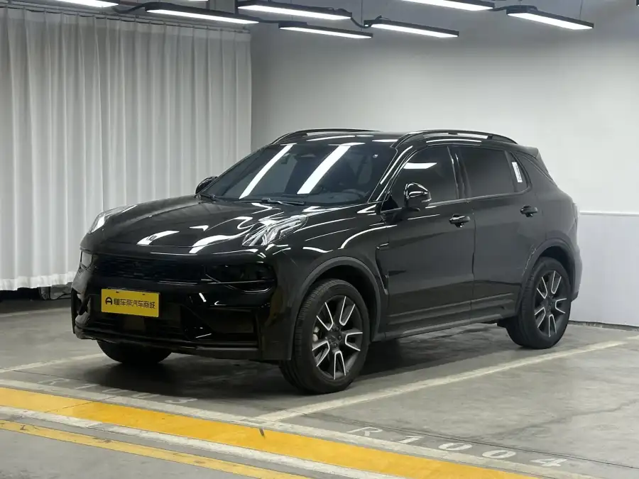 Lynk & Co 01 2.0TD 2WD Pro