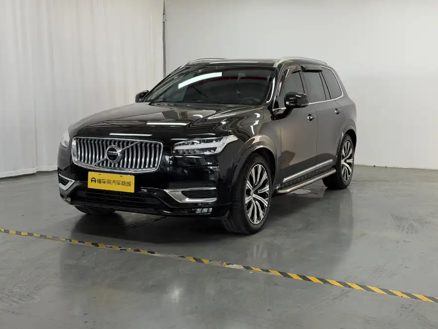Volvo XC90 B6 Luxury 7 мест