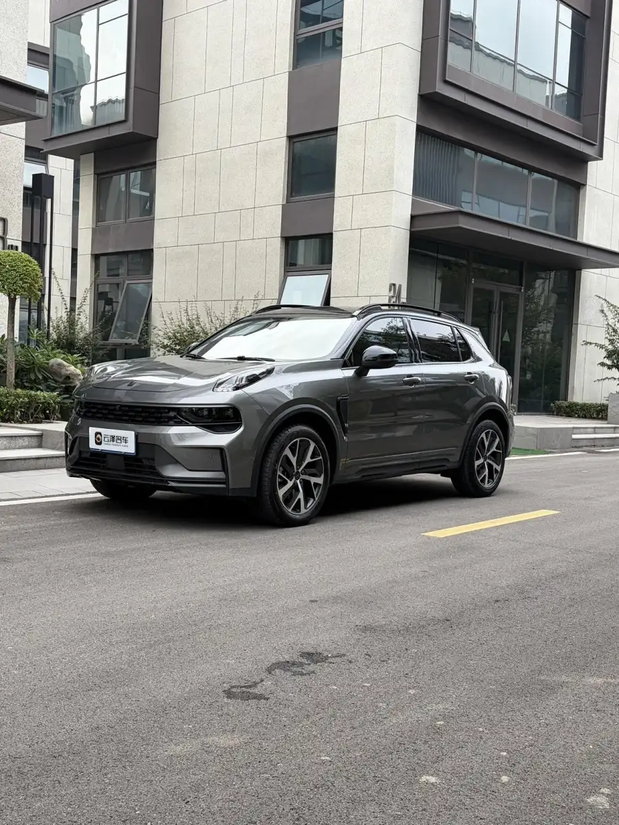 Lynk & Co 01 2.0TD 4WD Halo