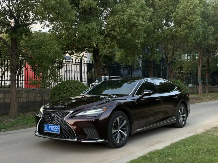 Lexus LS 500h