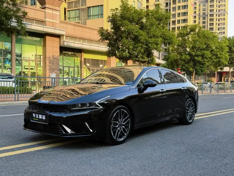 Kia K5 380T GT-Line Flagship