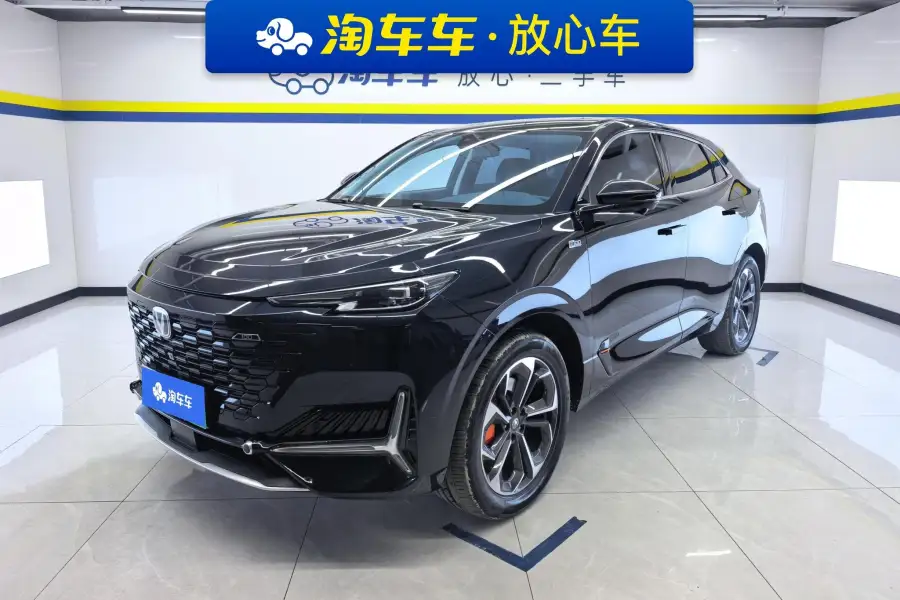 Changan UNI-K iDD iDD 1.5T 135km