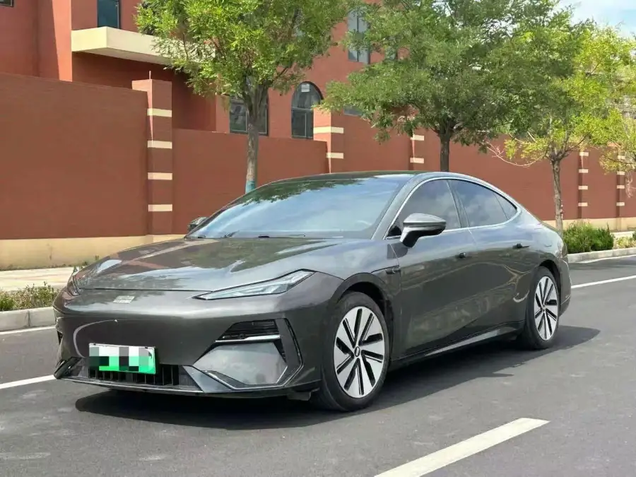 Geely Galaxy E8 550km 2WD