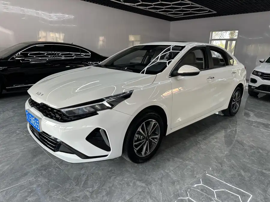 Kia K3 1.5L IVT Luxury