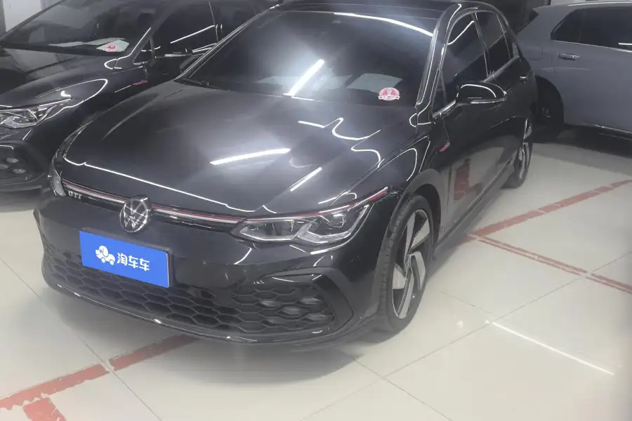 Volkswagen Golf GTI 380TSI DSG GTI