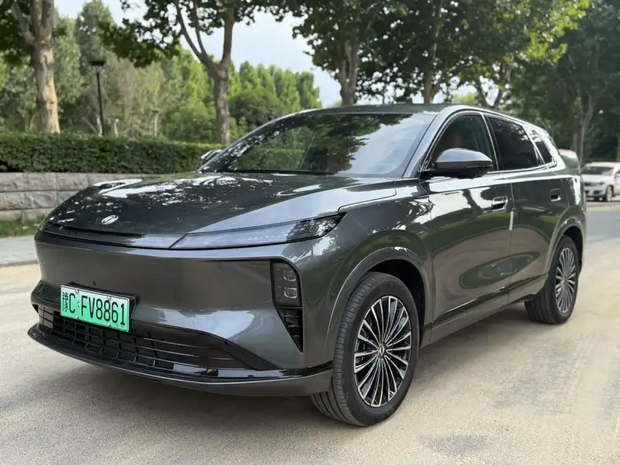 Dongfeng Aeolus L8 PHEV 185KM