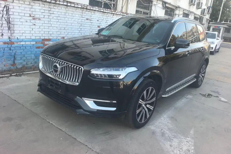 Volvo XC90 B5 Luxury 5 мест