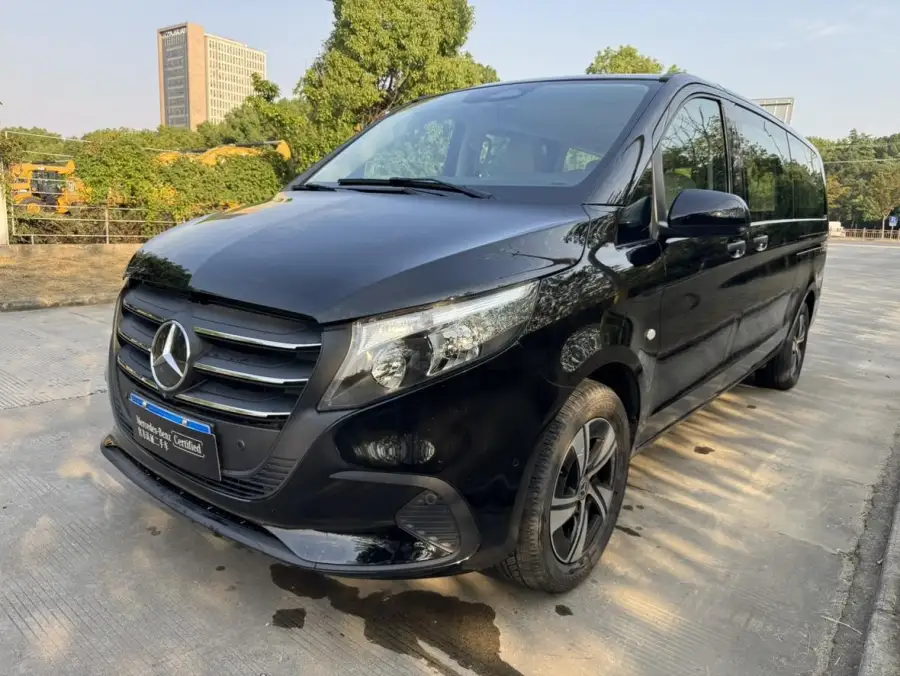 Mercedes-Benz Vito 2.0T 7 мест