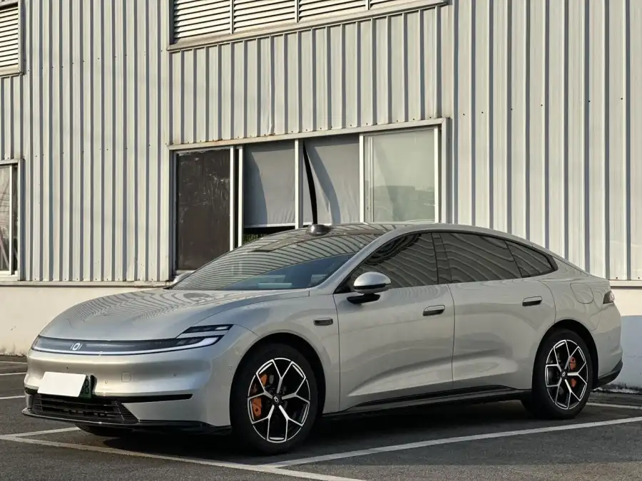 Changan Qiyuan A06 240 Ultra+