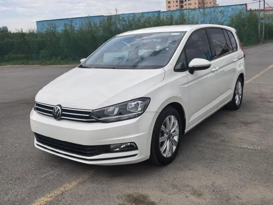 Volkswagen Touran L 280TSI DSG Comfort 7 мест