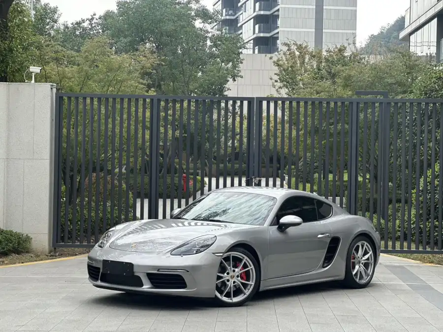 Porsche 718 Cayman 2.0T
