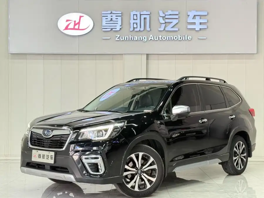 Subaru FORESTER 2.0i Flagship EyeSight