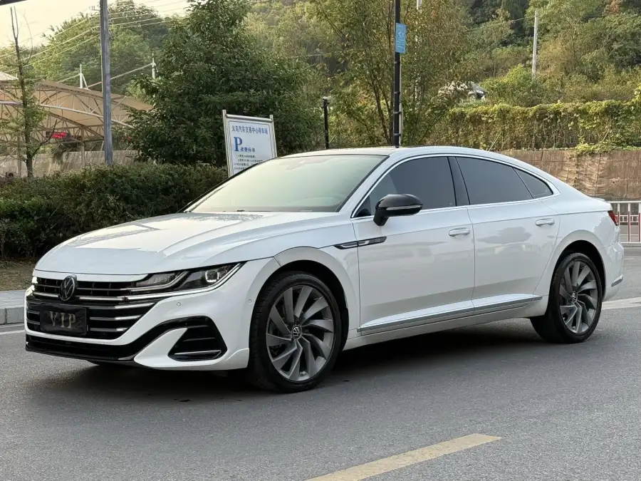 Volkswagen CC 380TSI