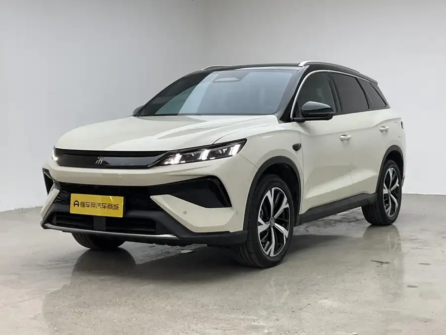 BYD Song Pro DM DM-i 220KM