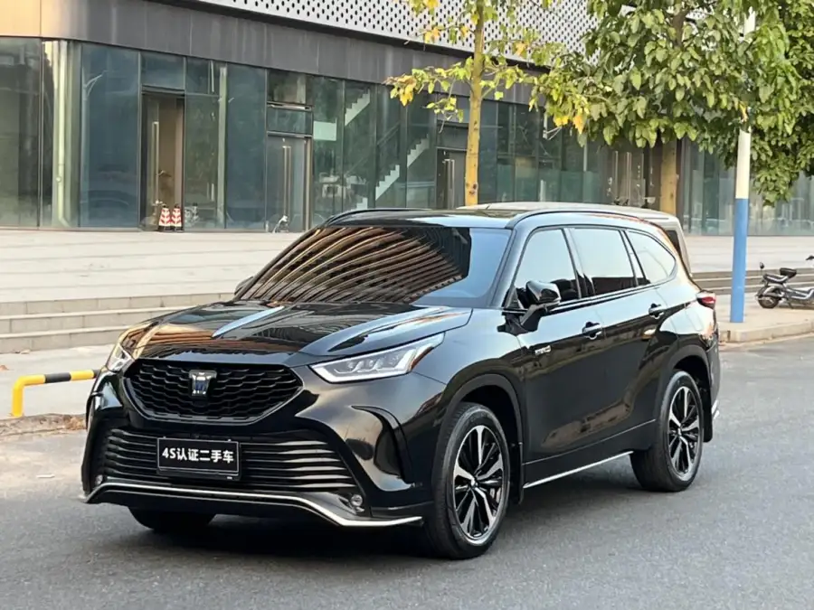 Toyota Crown Kluger 2.5L E-CVT 4WD Luxury