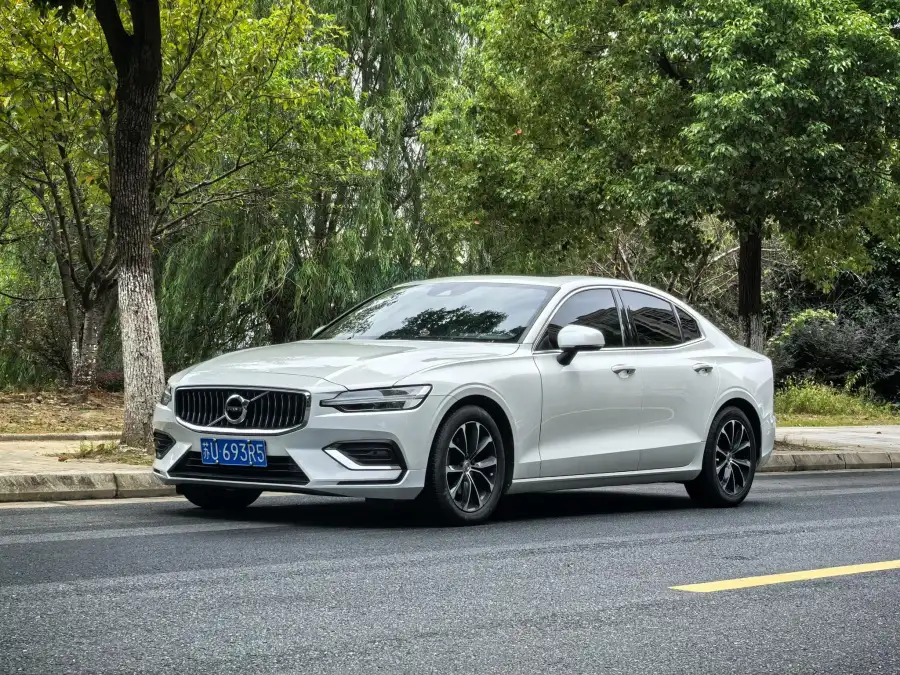 Volvo S60 B4 Sport