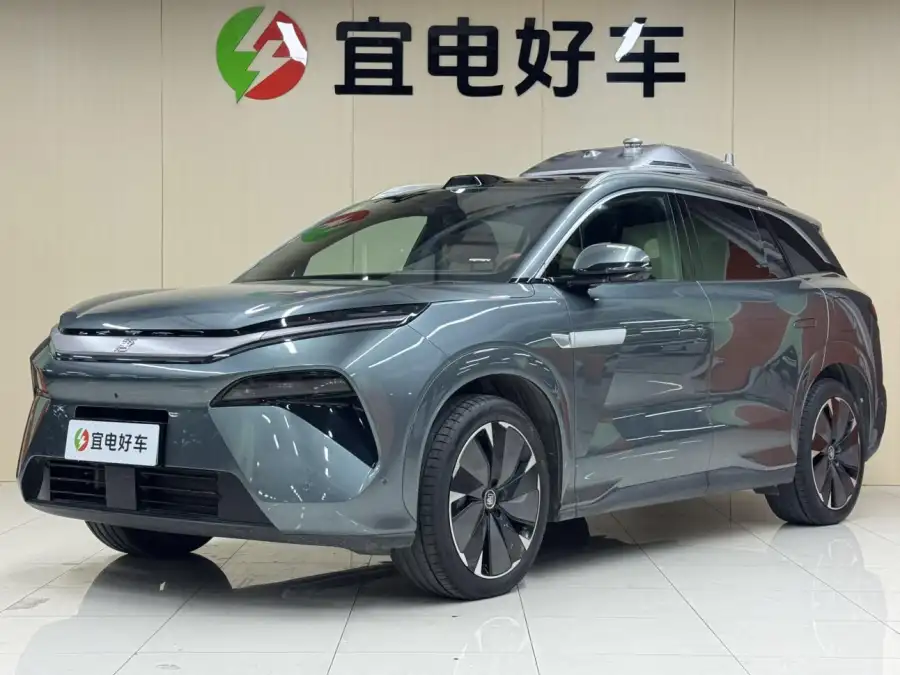 BYD Tang L DM DM-p 175KM 4WD