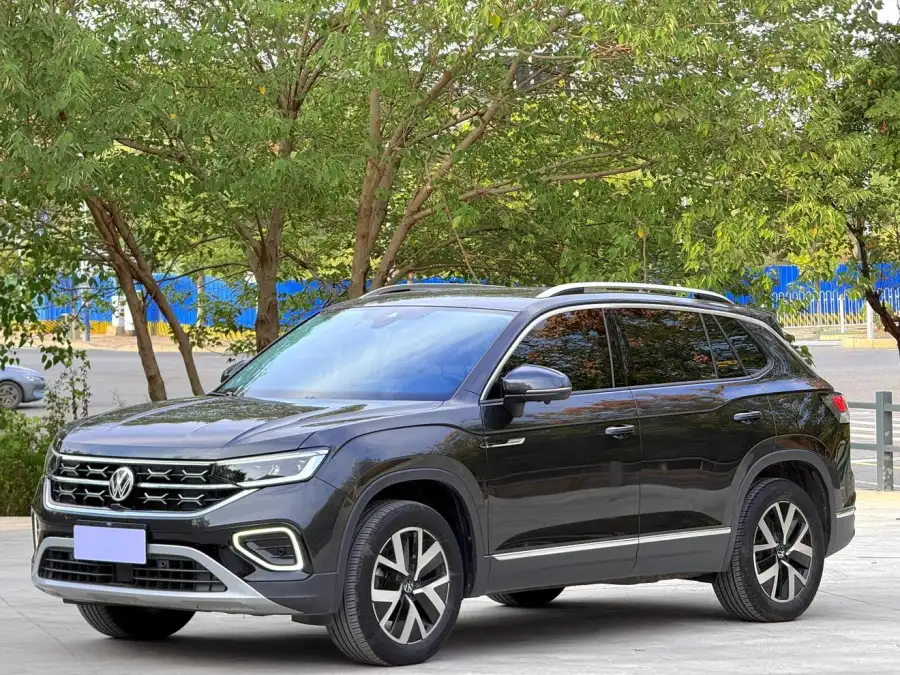 Volkswagen Tayron 300TSI 2WD Plus