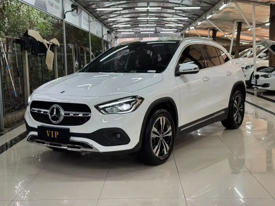 Mercedes-Benz GLA GLA 220