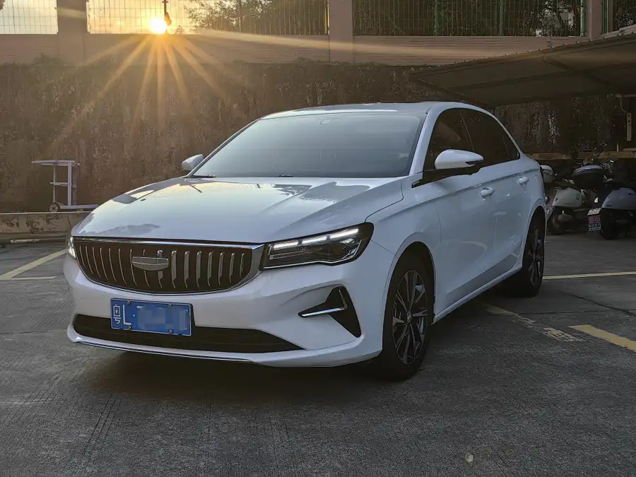 Geely Emgrand 4 1.5L CVT