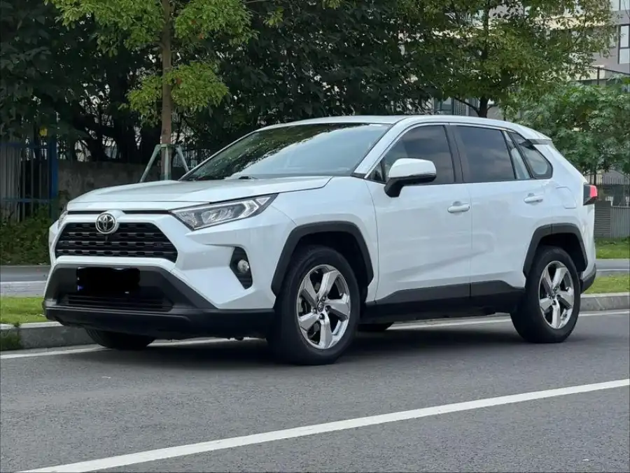 Toyota RAV4 2.0L CVT 2WD