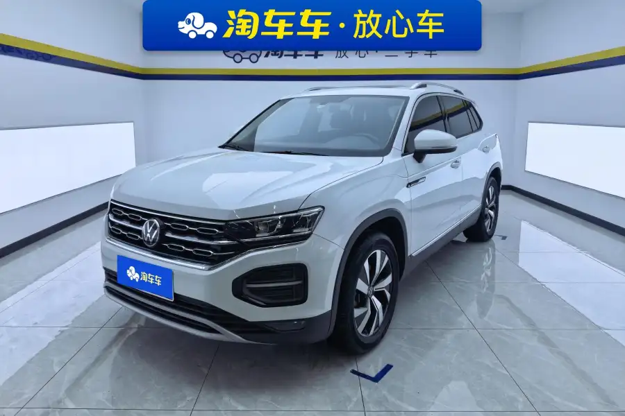 Volkswagen Tayron 330TSI 2WD 3