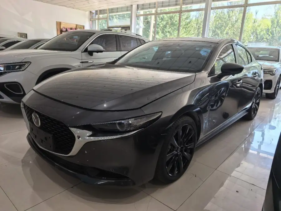 Mazda 3 Axela 2.0L