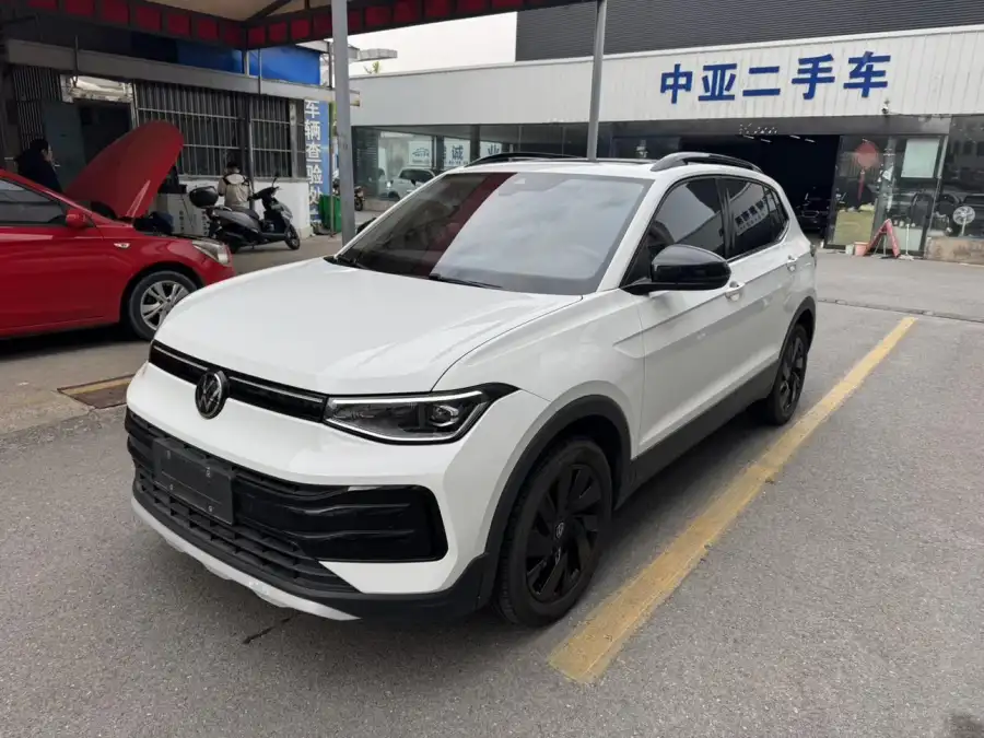 Volkswagen Tharu 300TSI